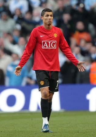 成都刮起“法国旋风” “眼镜侠”勒布伦兄弟闪耀混团世界杯（成都掀起“法国热”，“眼镜侠”勒布伦兄弟惊艳混合团体世界杯）