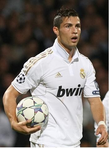 德第4级别球队推出球迷赛后付门票活动，可根据观赛满意度付费