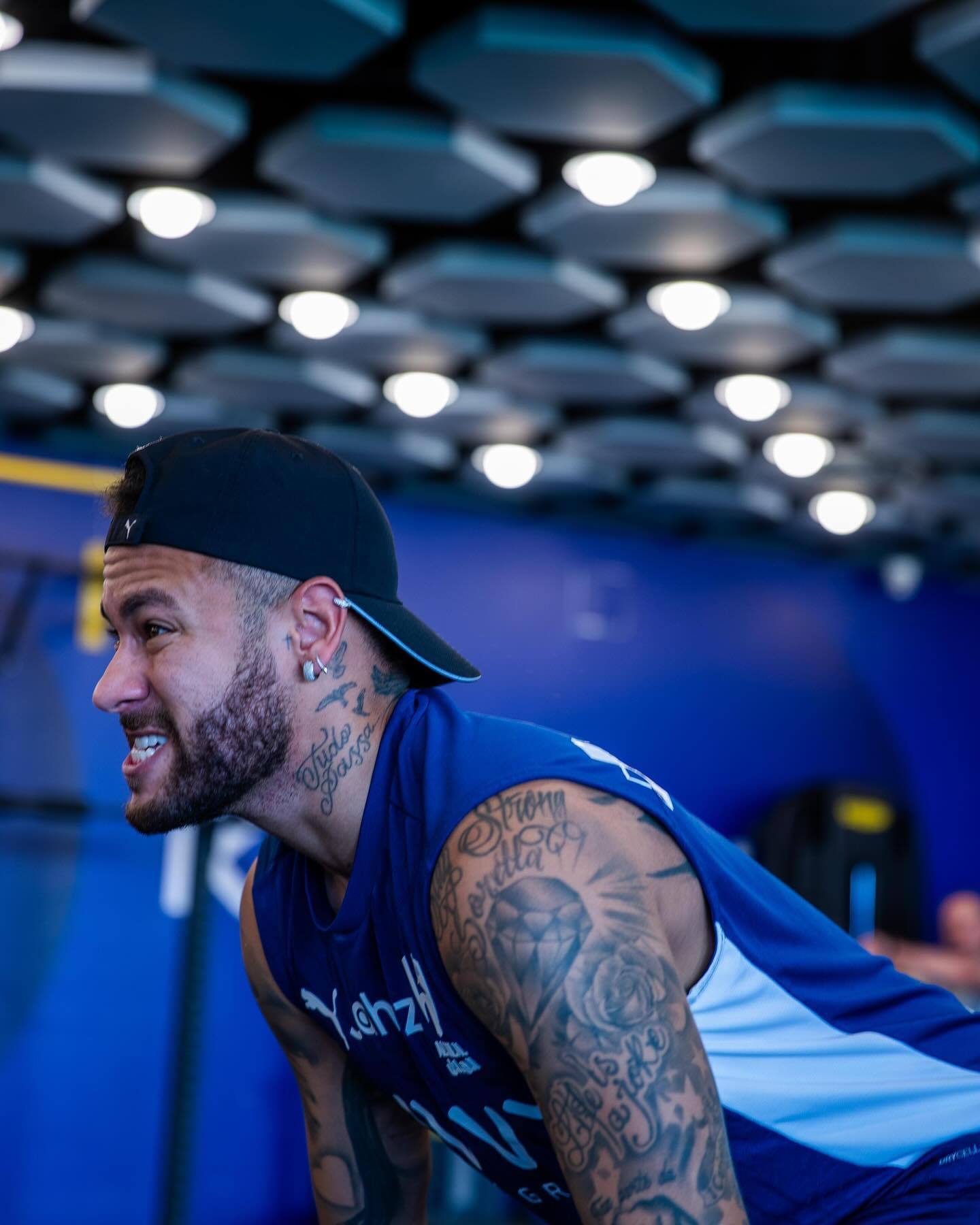 犯规如麻！青岛vs广厦三节累计36次犯规&51次罚球（哨声不断！青岛vs广厦三节合计36犯规、51次罚球）