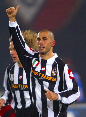 何意味？世非预生死战尼日利亚下半场前段即撤下三名首发前锋（世非预生死战，尼日利亚下半场初段连撤三名首发前锋，释放何种信号？）