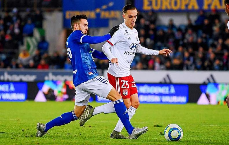 罪人变功臣！沃尔特马德上轮自摆乌龙，本轮半场已梅开二度（从失误到救赎！沃尔特马德上轮自摆乌龙，此役半场梅开二度）