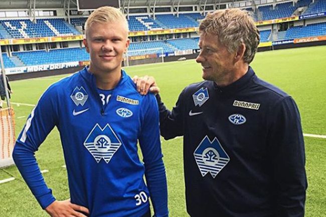 足球国足再次加练射门，教练组严要求（国足射门训练再加码，教练组要求更严）