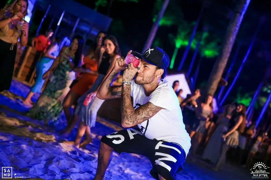 法媒：阿根廷足协临时改规则，新增“常规赛总冠军”引发不满（法媒称阿根廷足协临时变更规则，设立“常规赛总冠军”引发质疑）