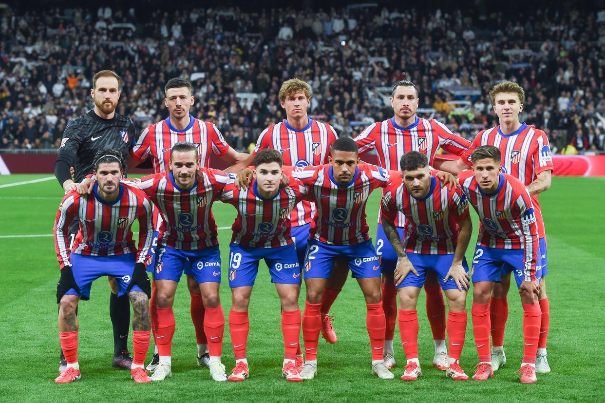 多特蒙德球迷挂横幅，反对海外比赛并攻击西甲高层