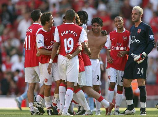 谢维军：收官战球票一下子就卖光了，我们全队上下也非常开心（谢维军：收官战门票瞬间售罄，全队上下倍感欣喜）