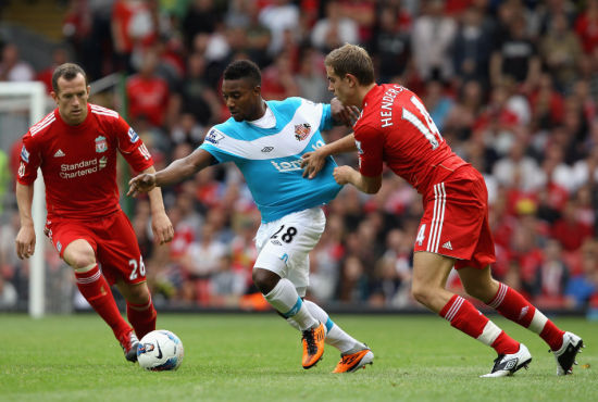 中超比赛焦点：北京国安迎战青岛队,（中超焦点之战：北京国安对决青岛队）