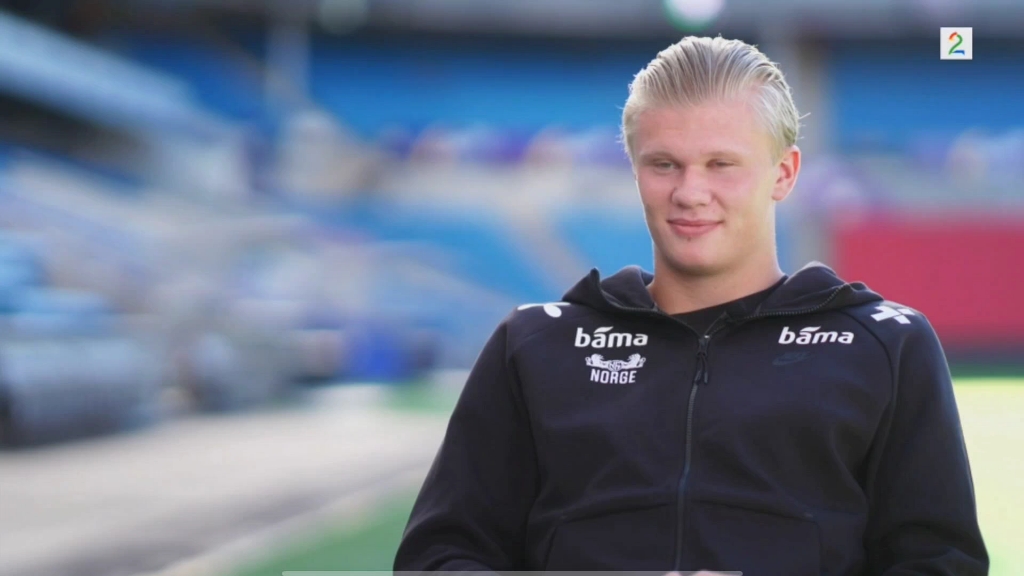 波多尔斯基：很高兴40岁还能踢球；温格当年打电话给我很重要（波多尔斯基：40岁仍能出战很开心；温格当年的来电至关重要）