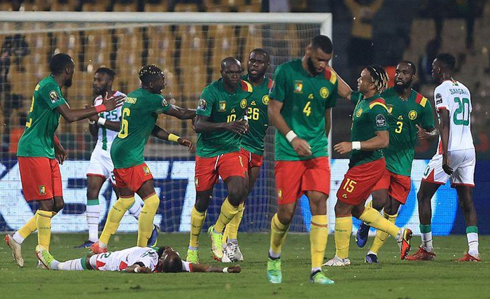 真蓝白，雷克瑟姆发布致敬巴塔哥尼亚威尔士移民的二客球衣