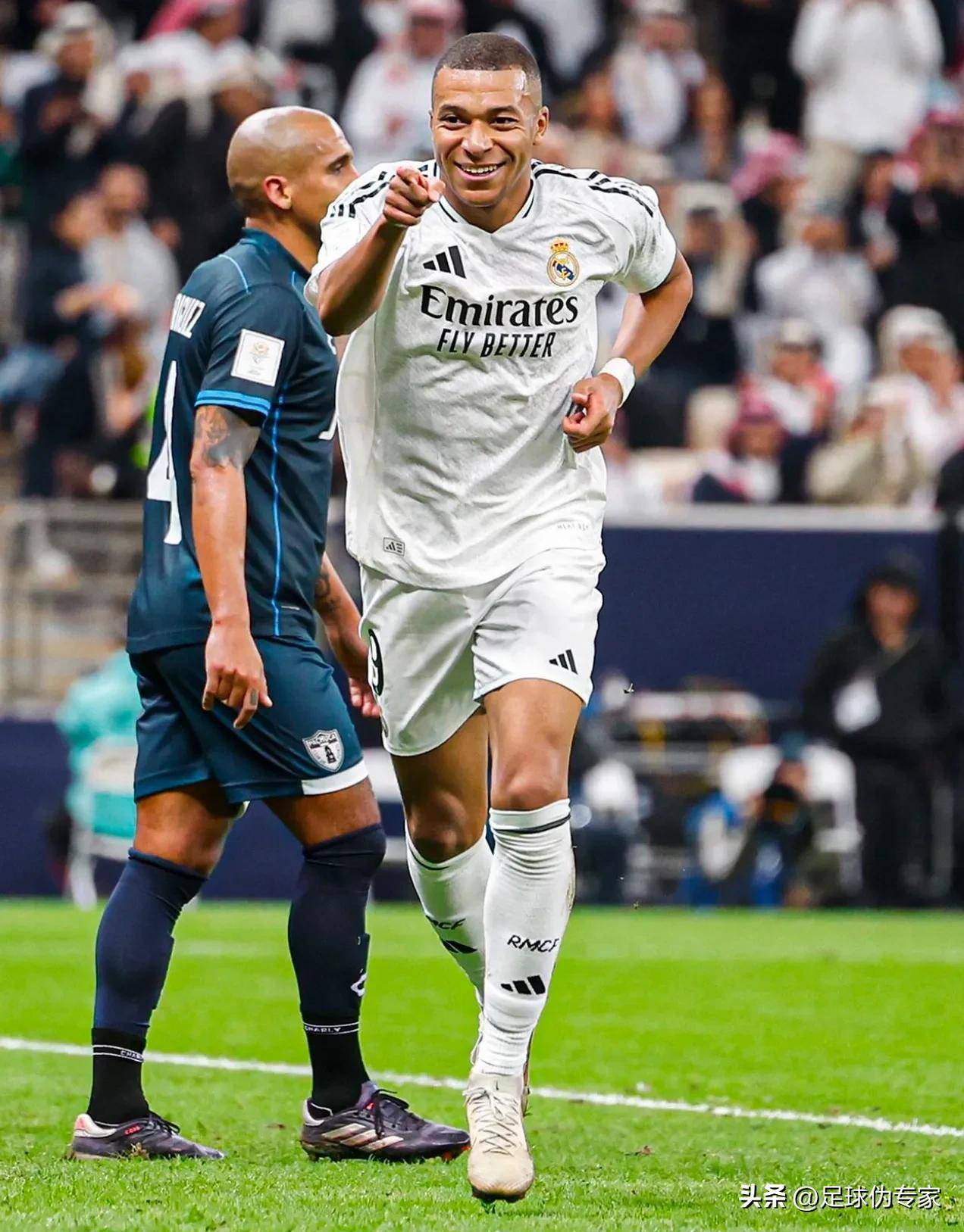 哈登暴走夜！单节27分+全场55分，快船终结连败全靠他一人扛（哈登火力全开：单节27分、全场55分，独扛快船止连败）