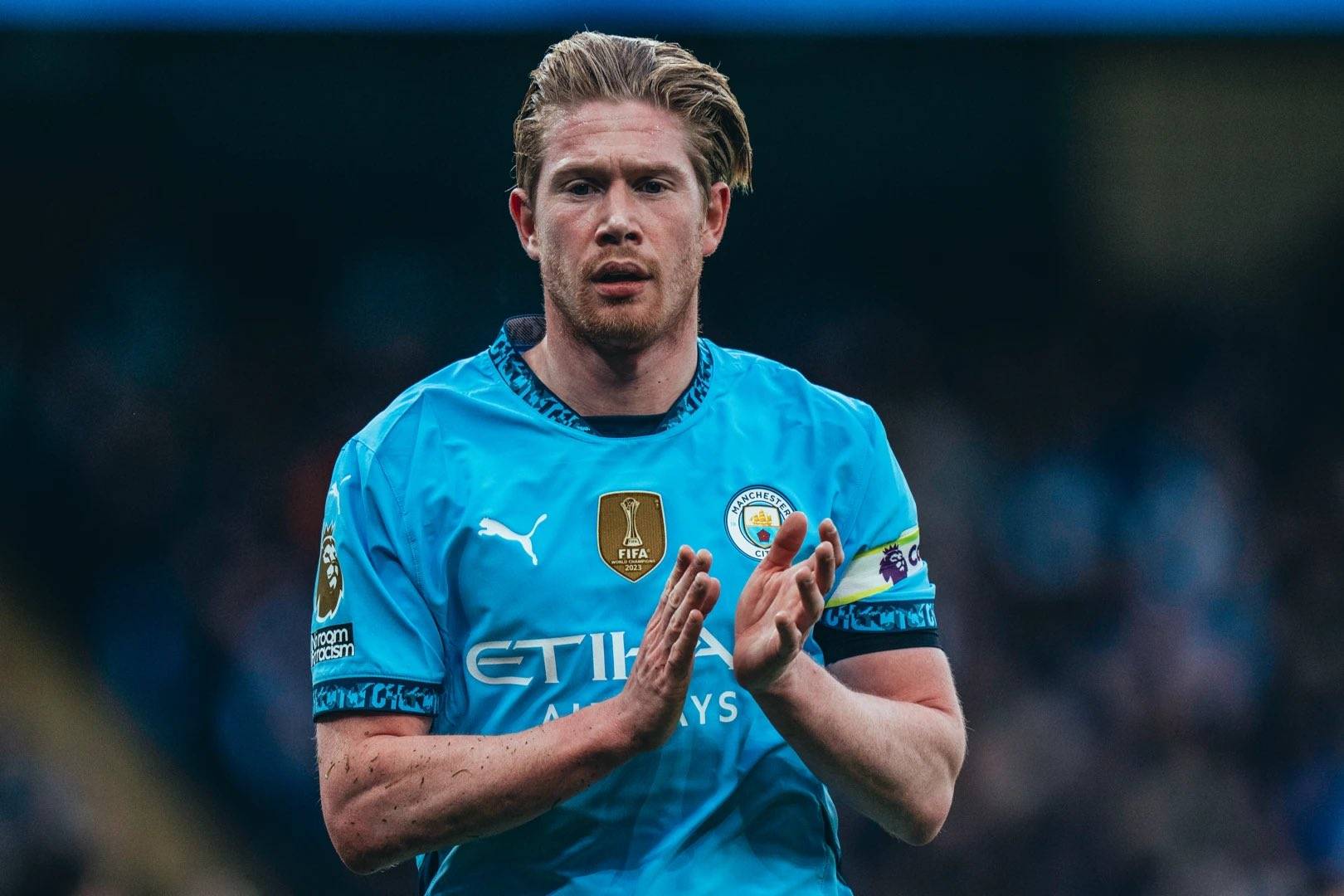 中超第29轮观众人数：成都蓉城主场41242人居首，场均26369人（中超第29轮上座统计：成都蓉城主场41242人领跑，场均26369人）