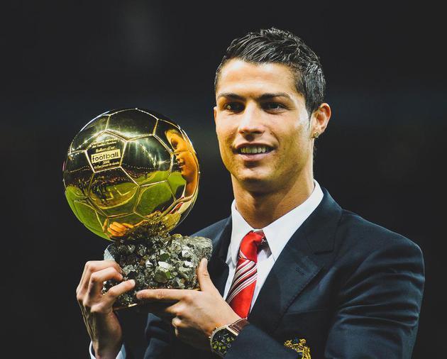 乌迪内斯vs热那亚：扎尼奥洛、卡巴瑟利首发，马利诺夫斯基、洛伦佐-科隆博出战（乌迪内斯战热那亚：扎尼奥洛携卡巴瑟利先发，马利诺夫斯基与洛伦佐-科隆博登场）