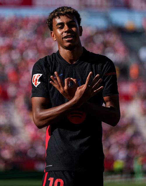 伊尔迪兹：对阵保加利亚我本应该能进2球，很抱歉没能打进（伊尔迪兹：对阵保加利亚本应梅开二度，抱歉未能破门）