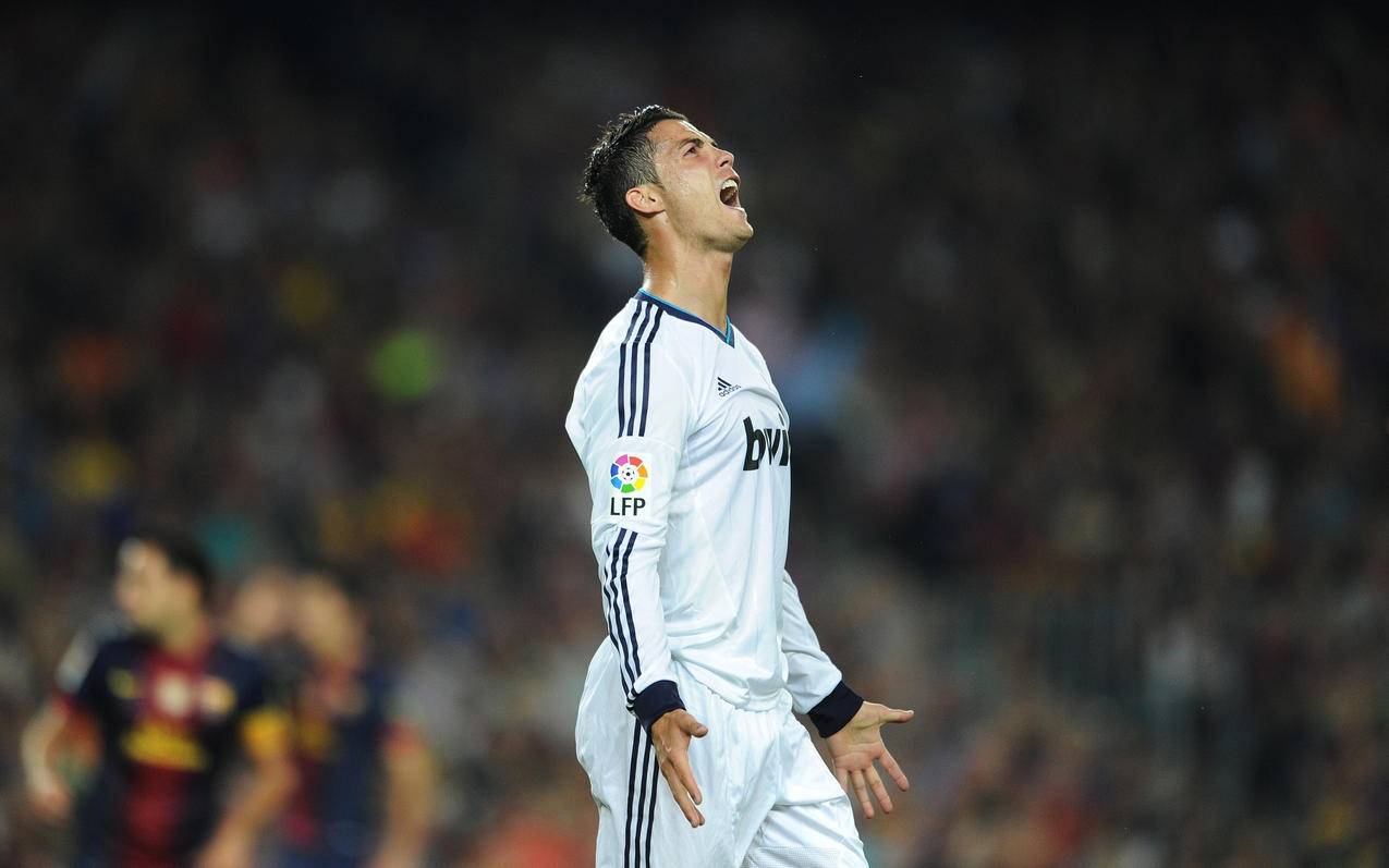 太阳报：C罗日收入48.8万英镑，与摩根采访时戴的手表值110万英镑（太阳报：C罗日薪48.8万英镑，摩根专访所戴腕表价值110万英镑）