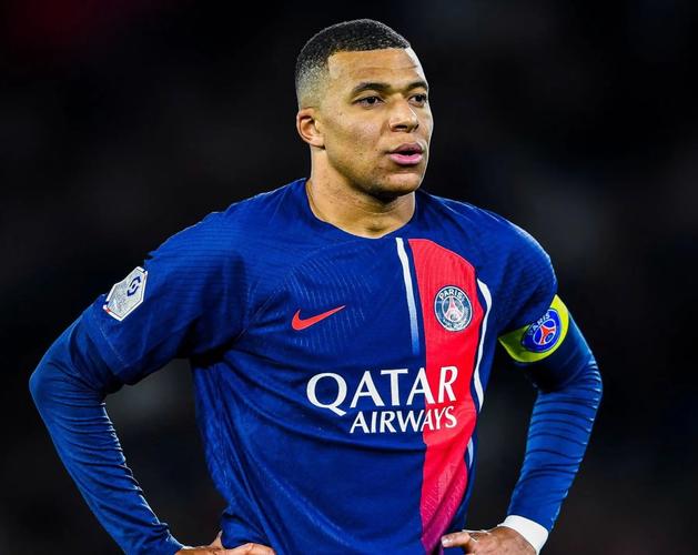 亚特兰大vs热那亚首发：卢克曼替补！德凯特拉雷、卡博尼在列（亚特兰大战热那亚首发出炉：德凯特拉雷、卡博尼入选，卢克曼替补待命）