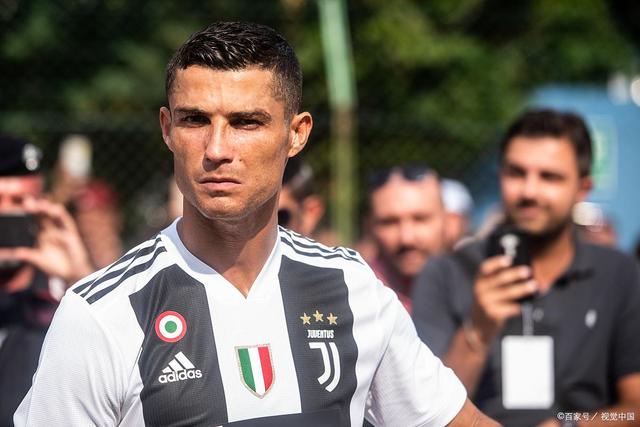 图片报：特狮和菲尔克鲁格冬窗可能转会以获得参加世界杯机会（德媒：特尔施特根与菲尔克鲁格或在冬窗寻求转会，争取世界杯参赛机会）